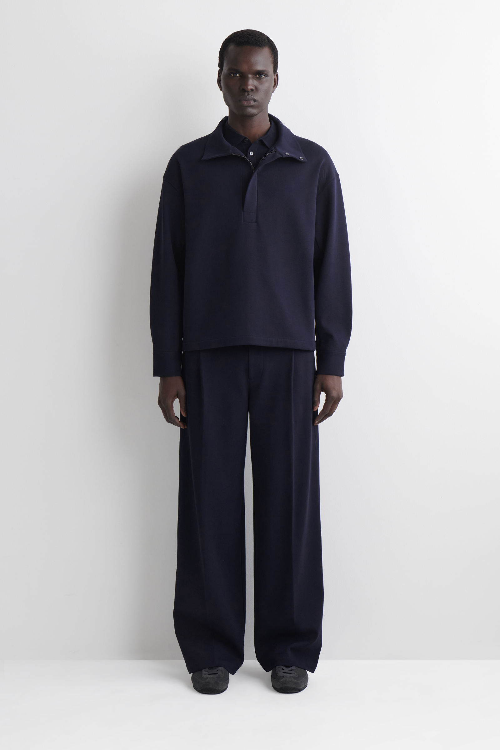 オーバーサイズ ワイドレッグ パンツ